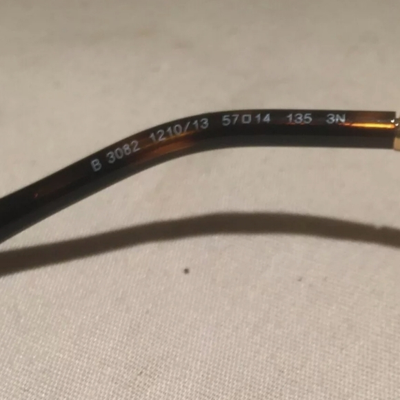 Burberry unisex sunglasses NWOT Brown/Tan - Picture 8 of 16